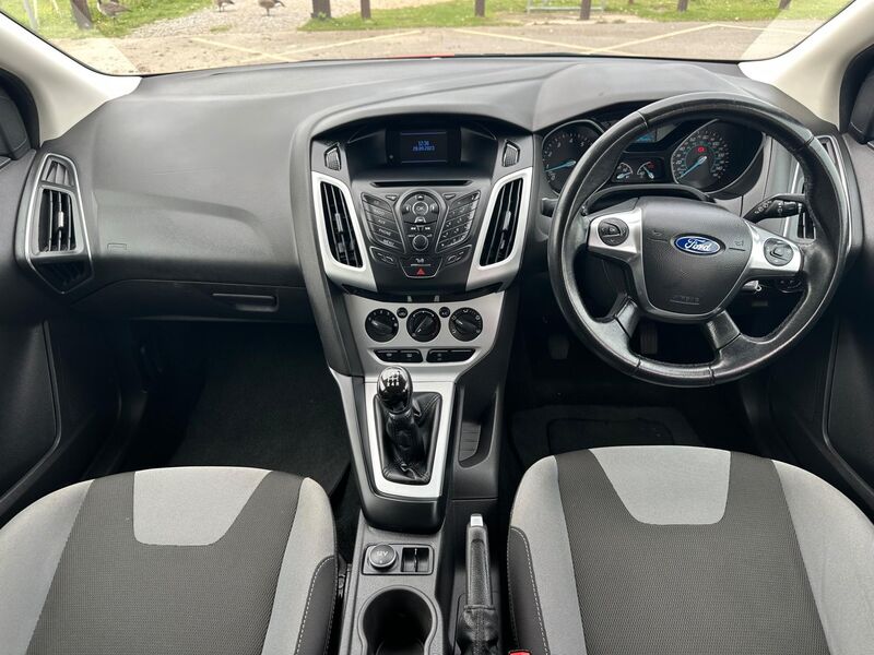 FORD FOCUS