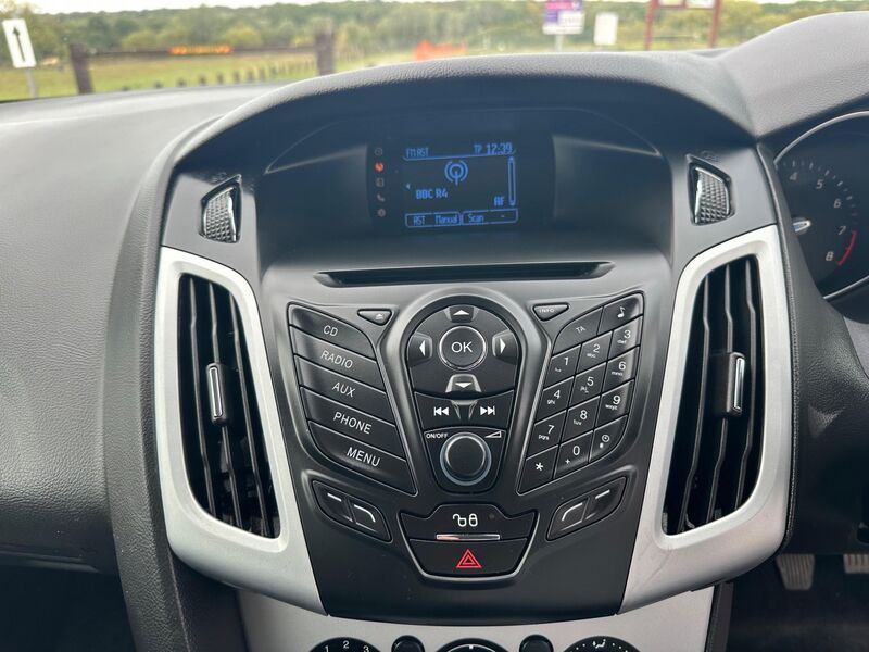FORD FOCUS