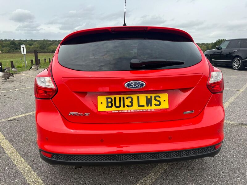 FORD FOCUS