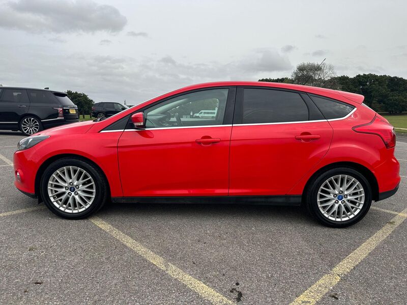 FORD FOCUS