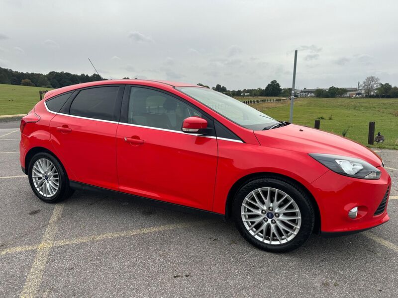 FORD FOCUS