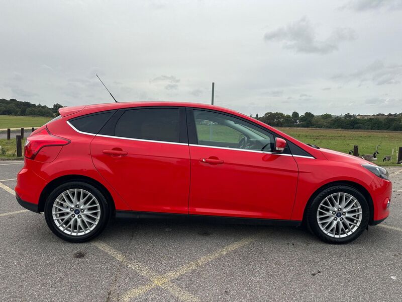 FORD FOCUS