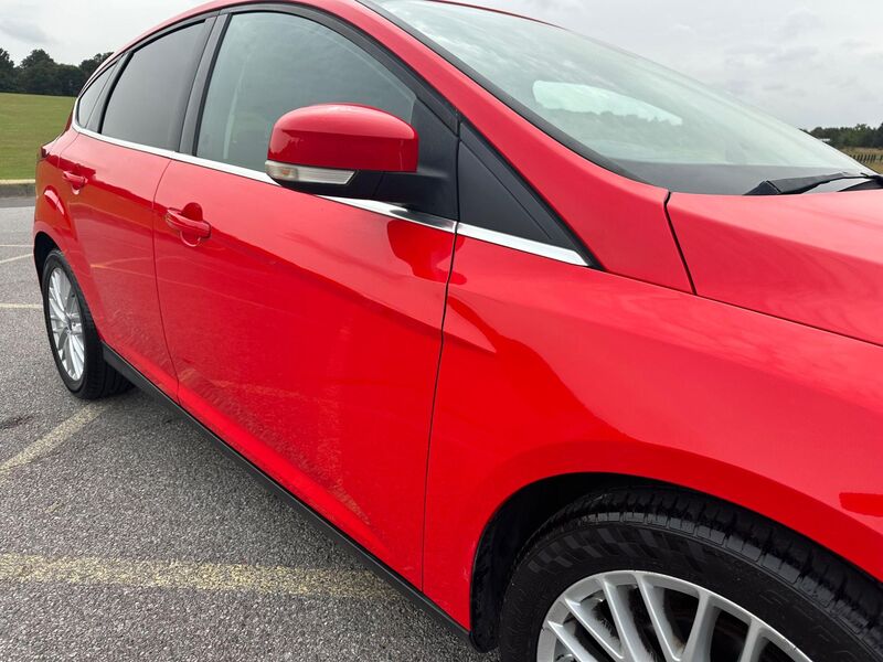 FORD FOCUS