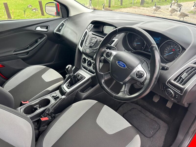 FORD FOCUS