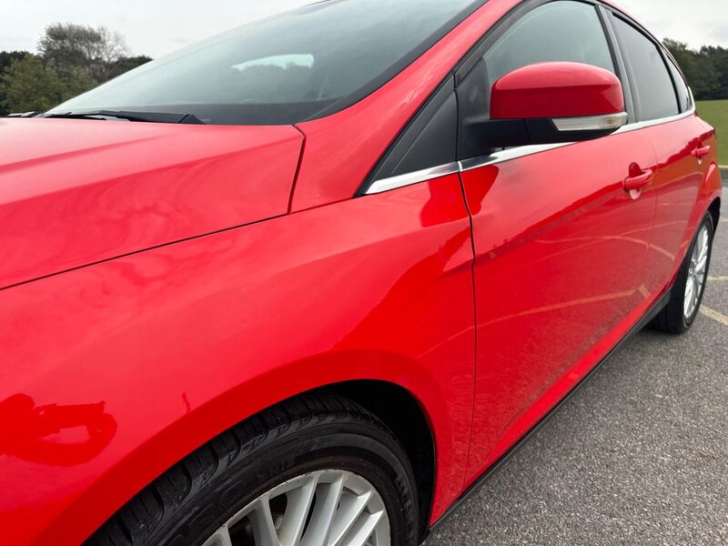 FORD FOCUS