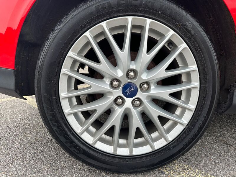 FORD FOCUS