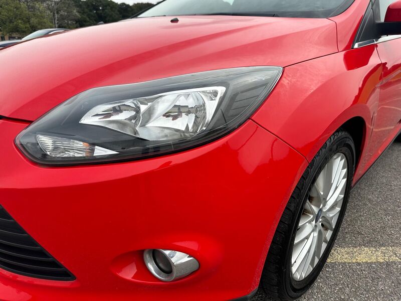 FORD FOCUS