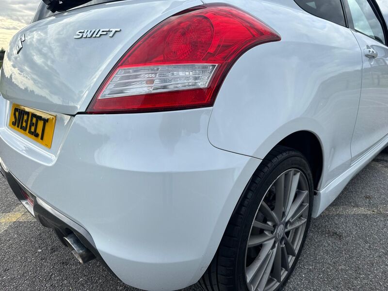 SUZUKI SWIFT