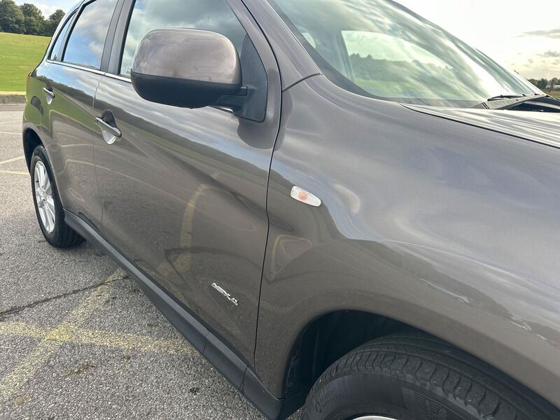 MITSUBISHI ASX