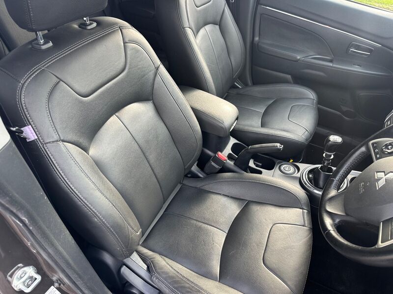MITSUBISHI ASX