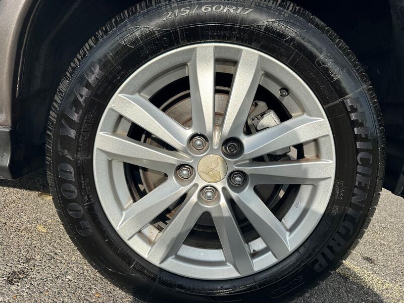 MITSUBISHI ASX