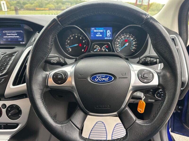 FORD FOCUS