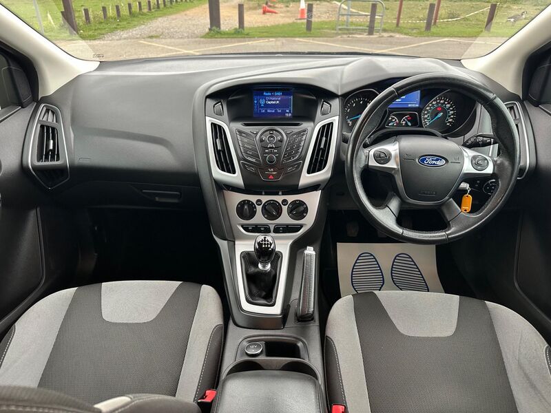 FORD FOCUS