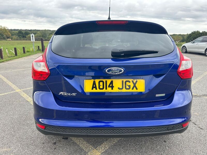 FORD FOCUS