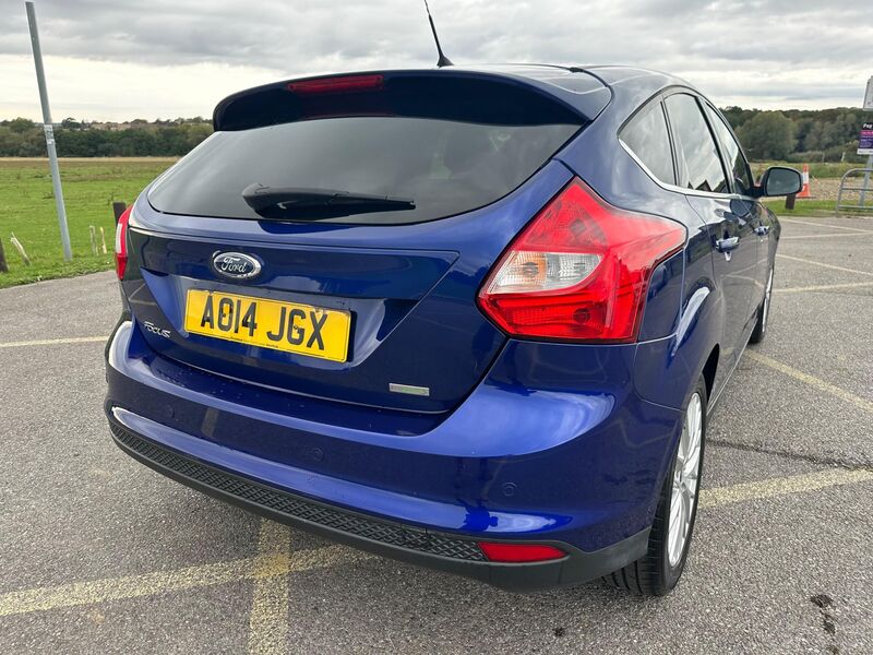 FORD FOCUS