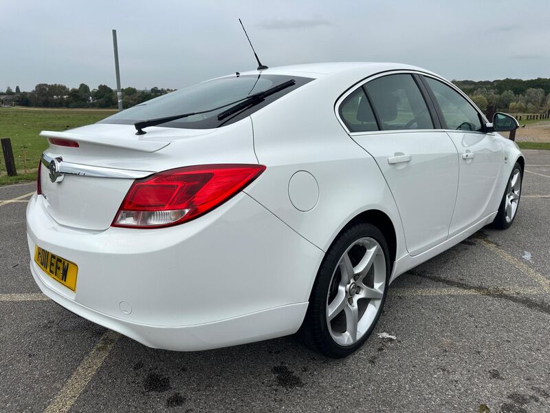 VAUXHALL INSIGNIA