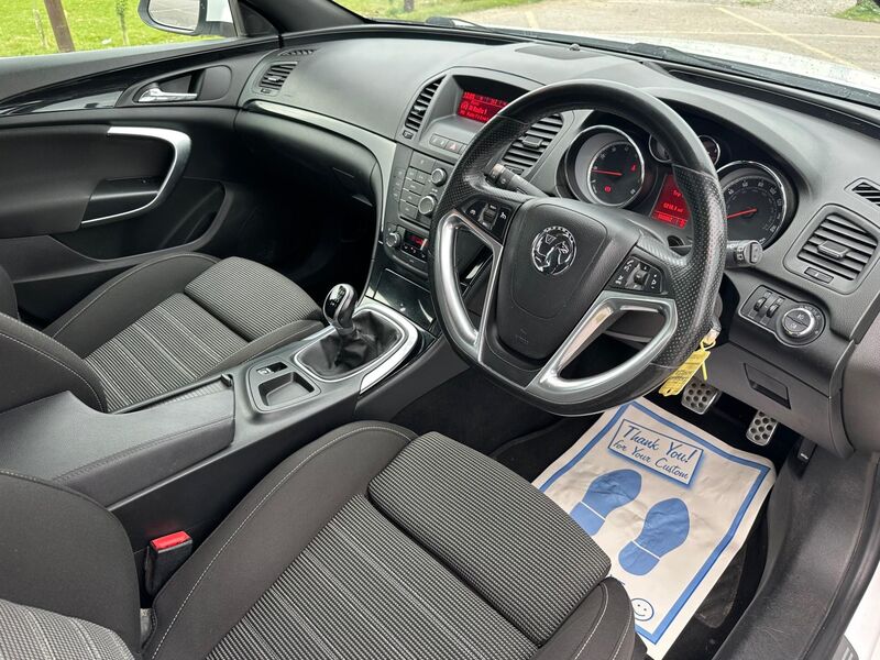 VAUXHALL INSIGNIA