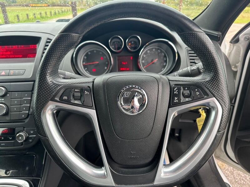 VAUXHALL INSIGNIA