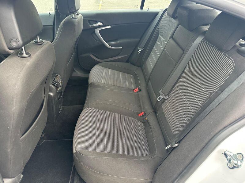 VAUXHALL INSIGNIA