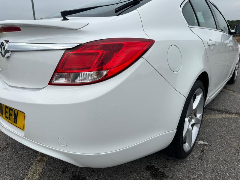 VAUXHALL INSIGNIA