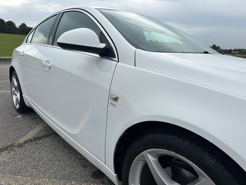 VAUXHALL INSIGNIA