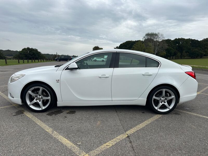VAUXHALL INSIGNIA