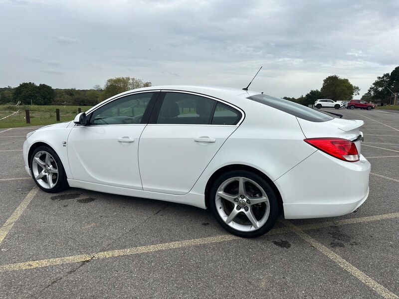 VAUXHALL INSIGNIA