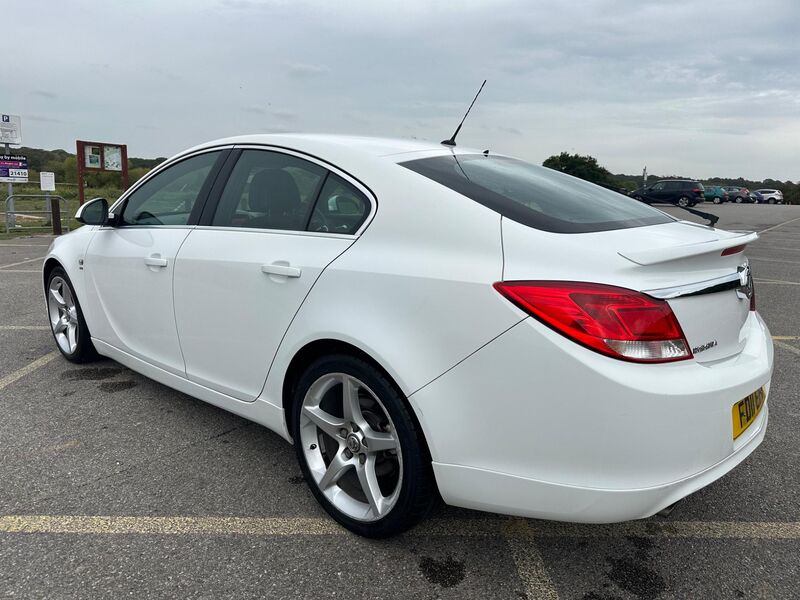 VAUXHALL INSIGNIA
