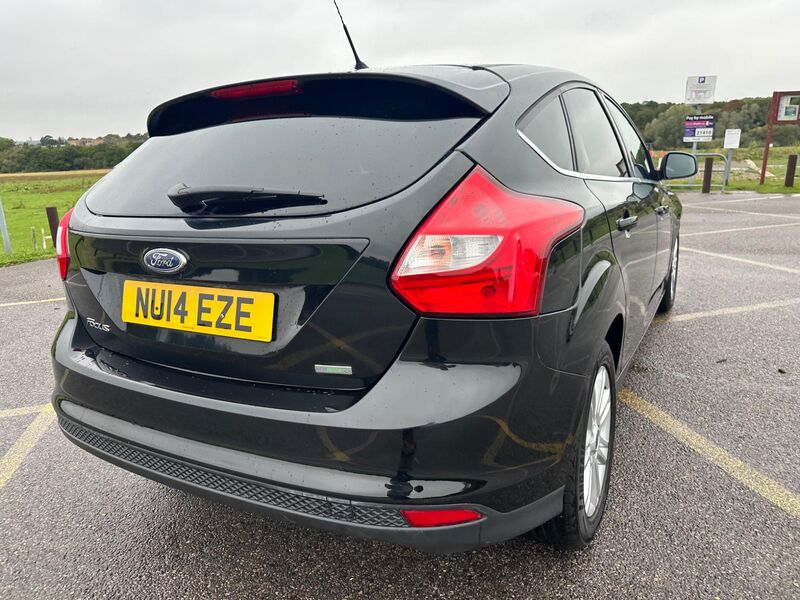 FORD FOCUS
