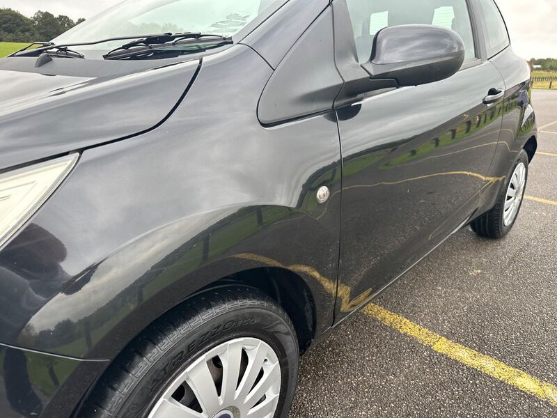 FORD KA