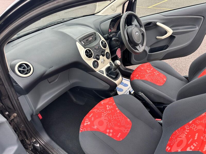 FORD KA