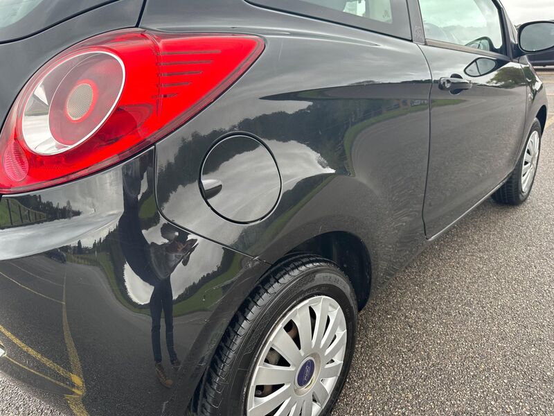 FORD KA
