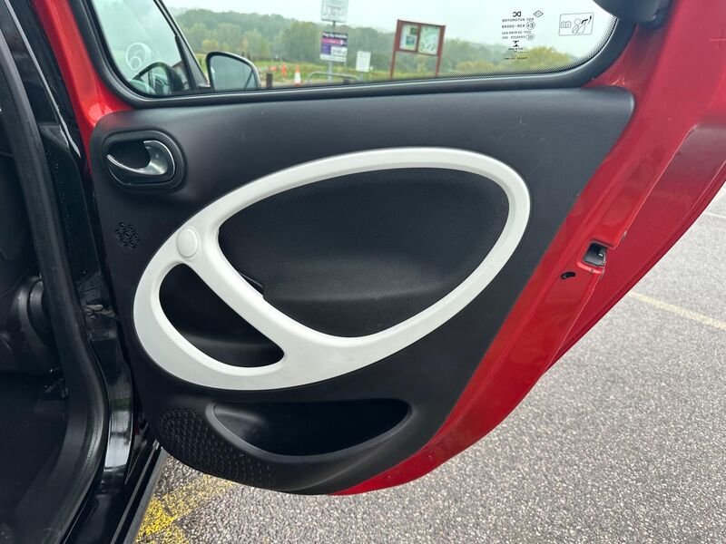 SMART FORFOUR