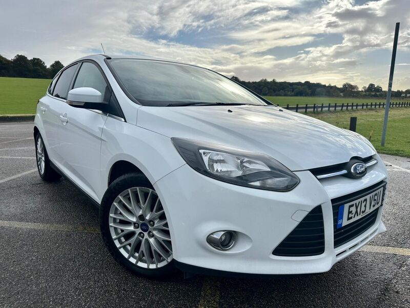 View FORD FOCUS 1.0T EcoBoost Zetec Euro 5 (s/s) 5dr