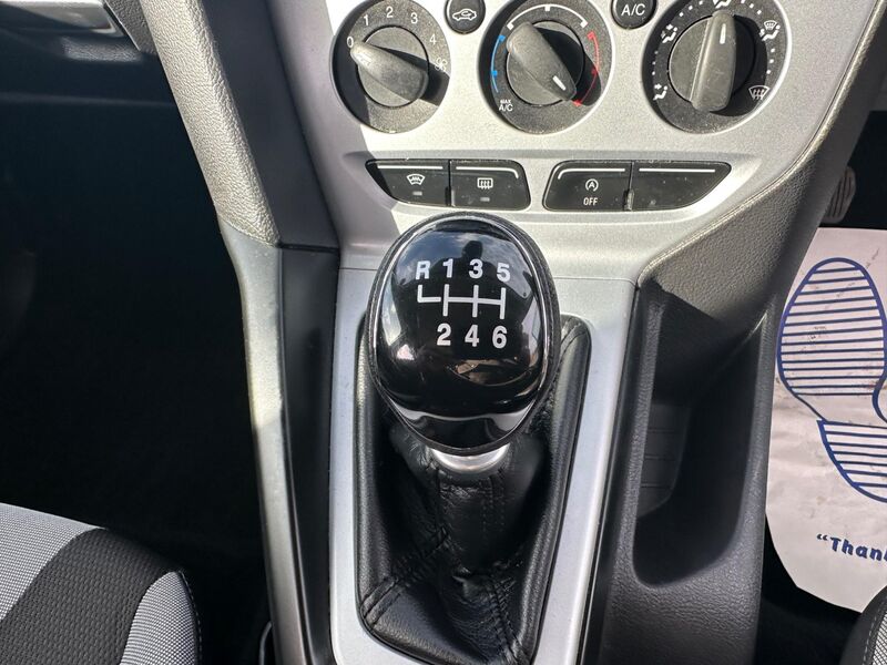 FORD FOCUS