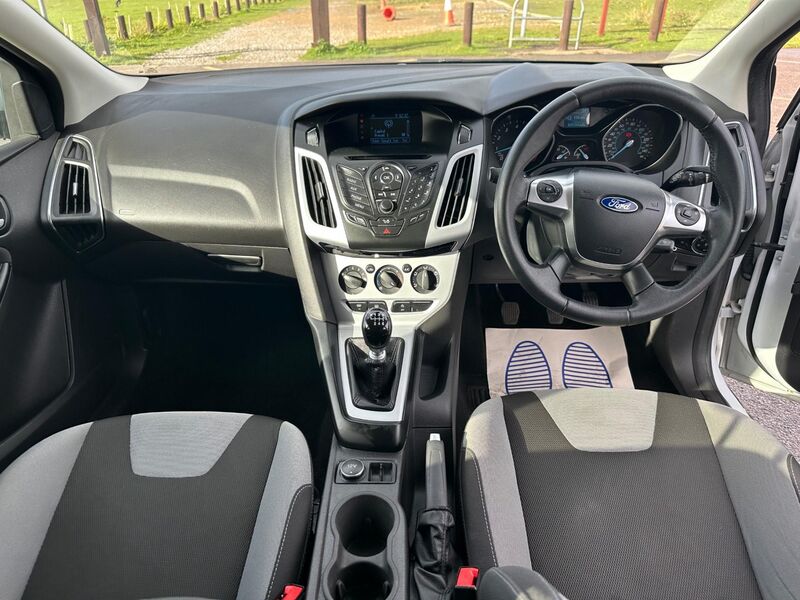 FORD FOCUS
