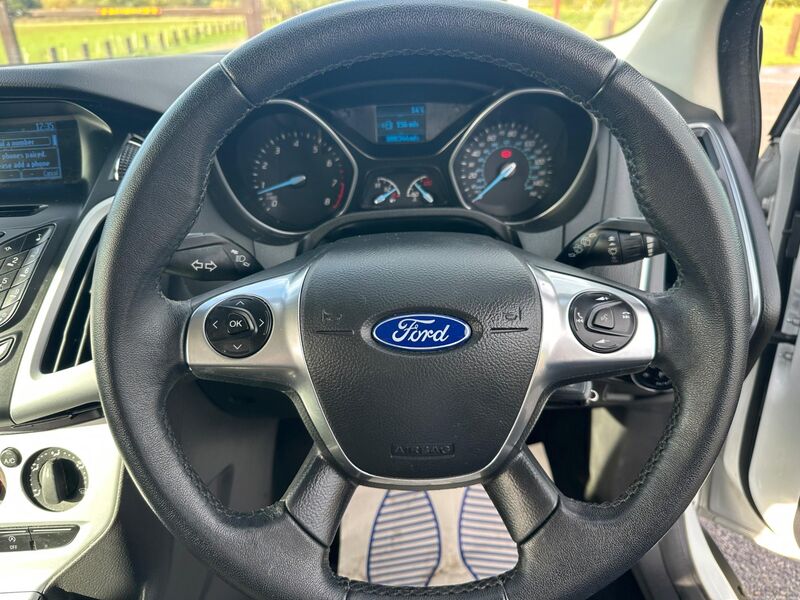 FORD FOCUS