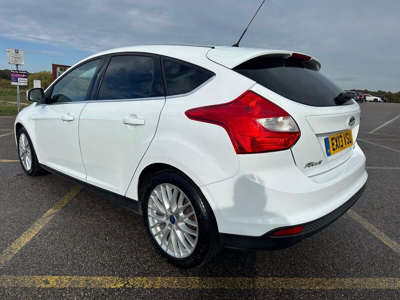 FORD FOCUS