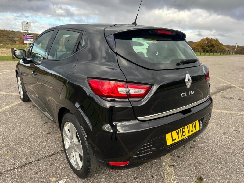 RENAULT CLIO