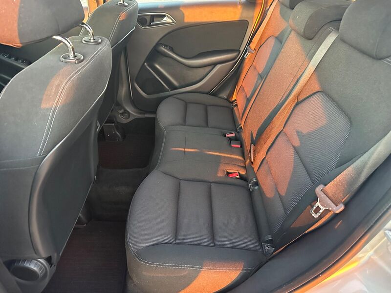 MERCEDES-BENZ B CLASS