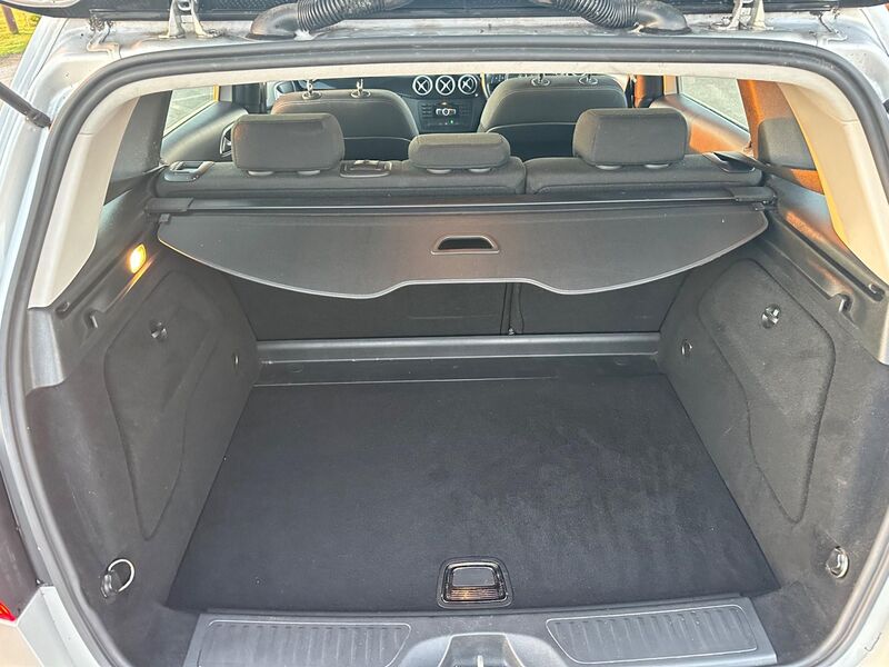 MERCEDES-BENZ B CLASS