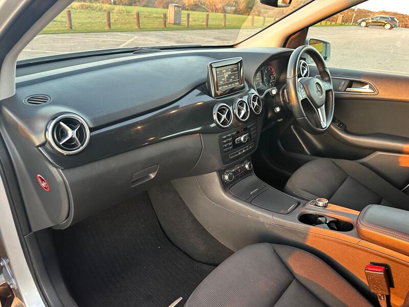 MERCEDES-BENZ B CLASS