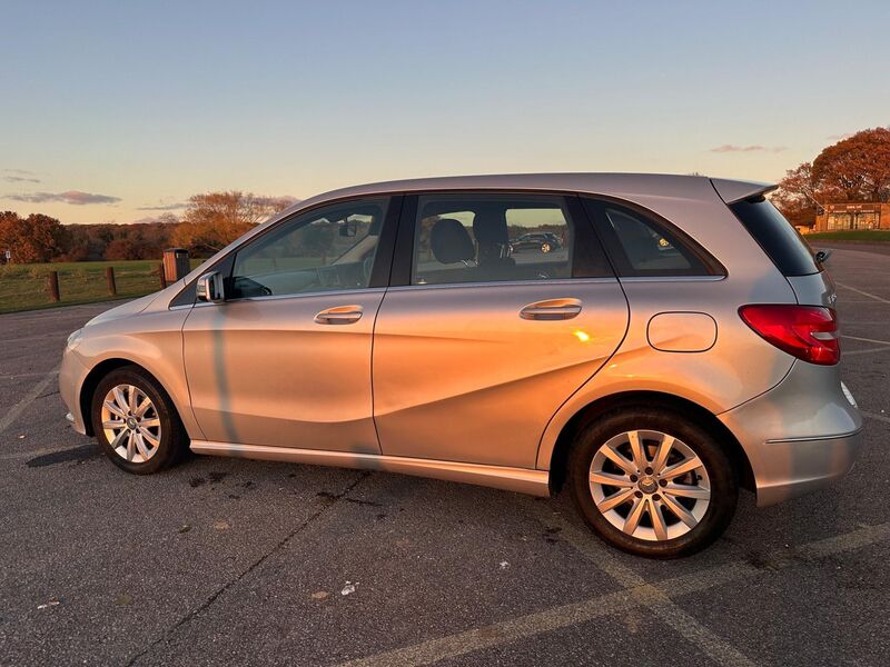 MERCEDES-BENZ B CLASS