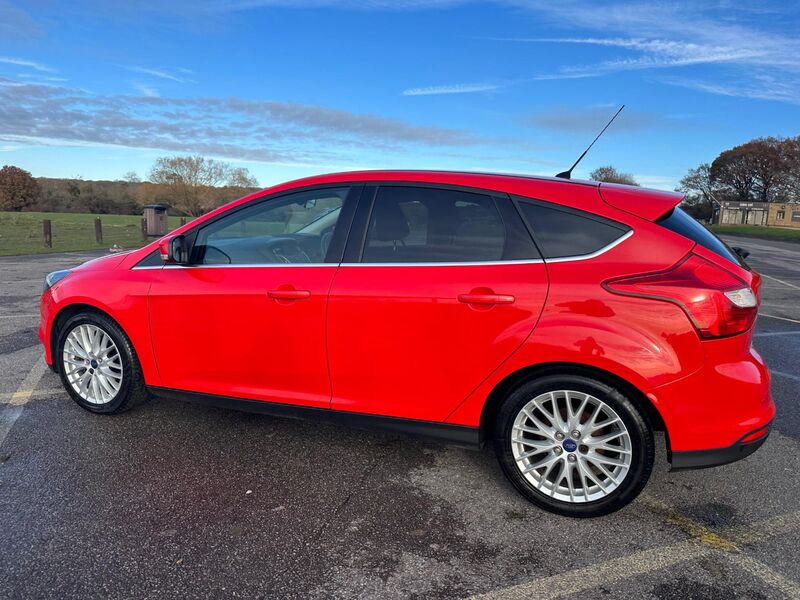 FORD FOCUS