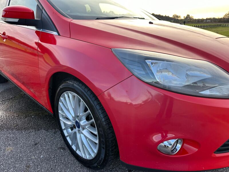 FORD FOCUS