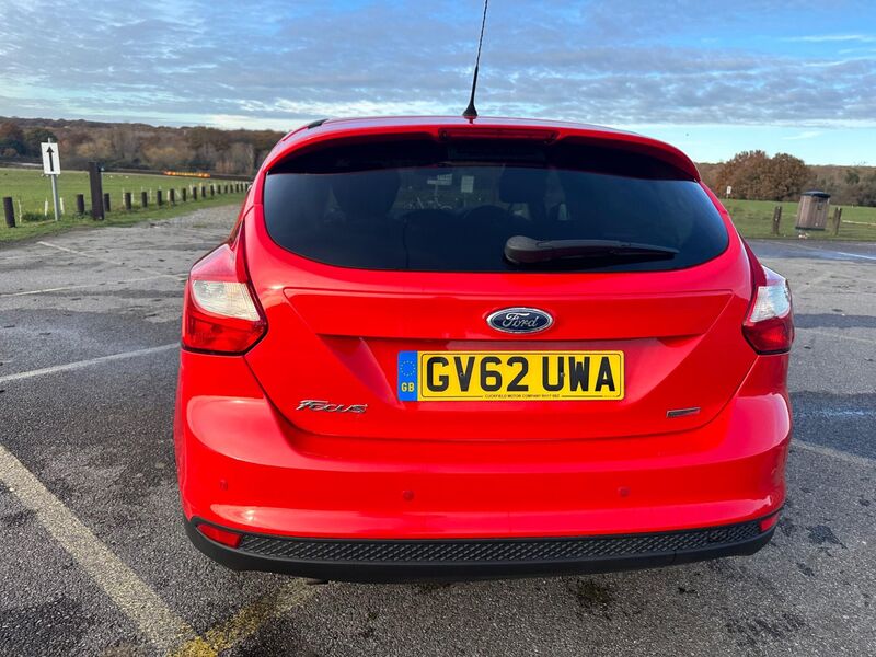 FORD FOCUS