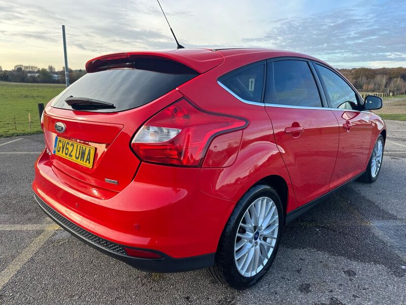 FORD FOCUS