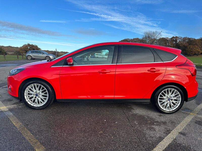 FORD FOCUS