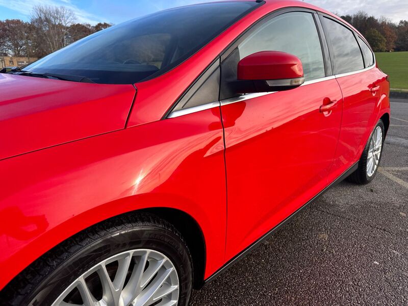 FORD FOCUS