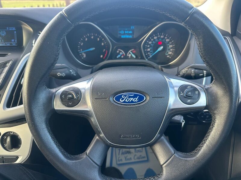 FORD FOCUS